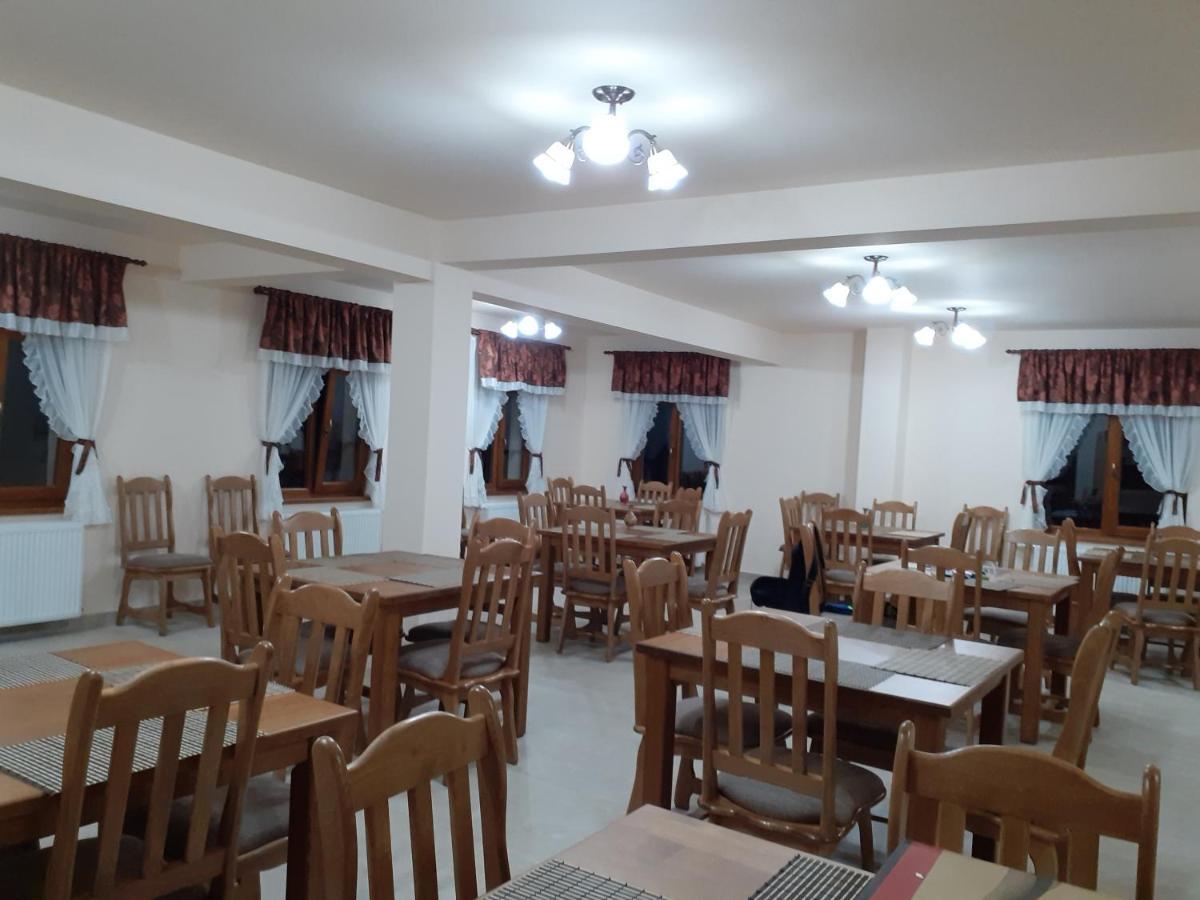Pensiunea Bradul Dealu Stefanitei Exterior photo